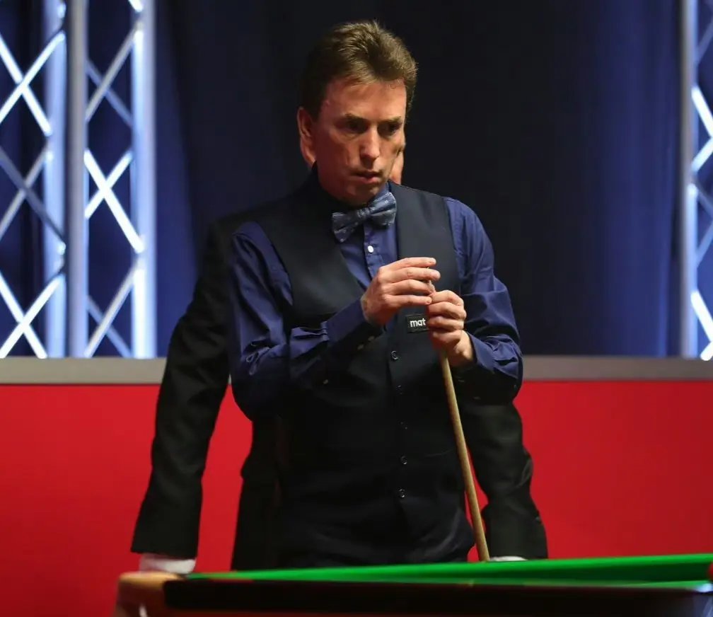 巩晨智, 此外, stron