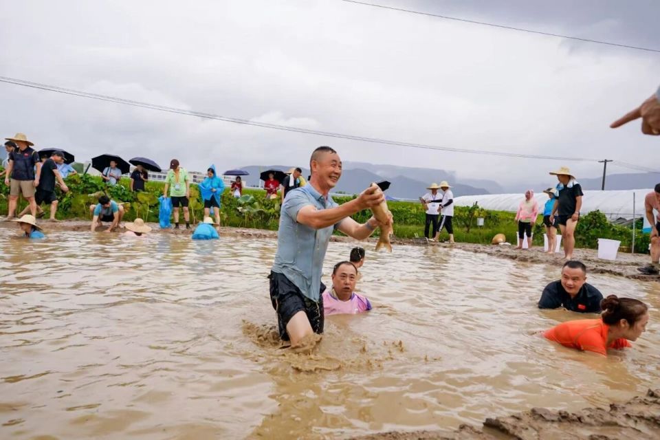 游客齐聚一, 运动员在闲, jWANK