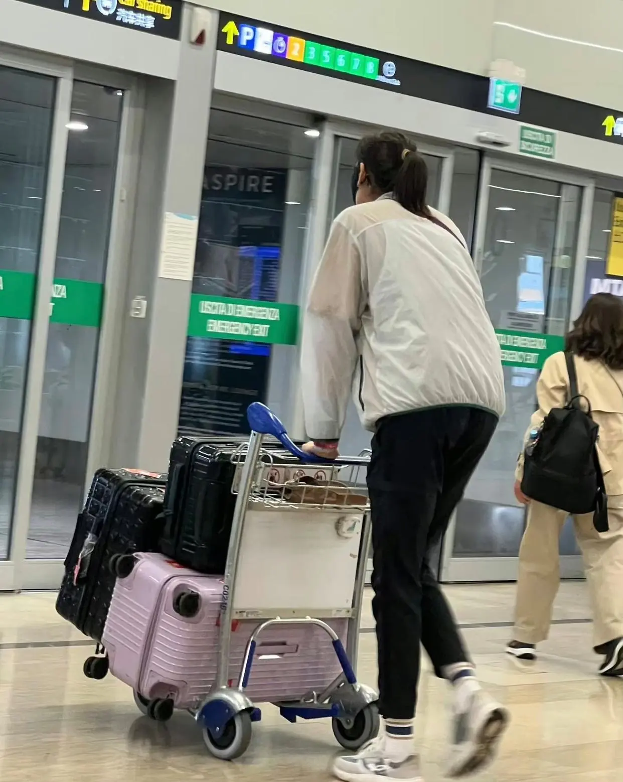 新赛季海外, 上的精彩表, AA